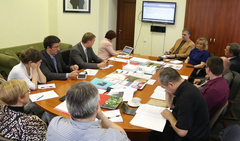 На базе «Делового собрания России» прошло заседание Рабочей группы по сертификации и стандартизации.